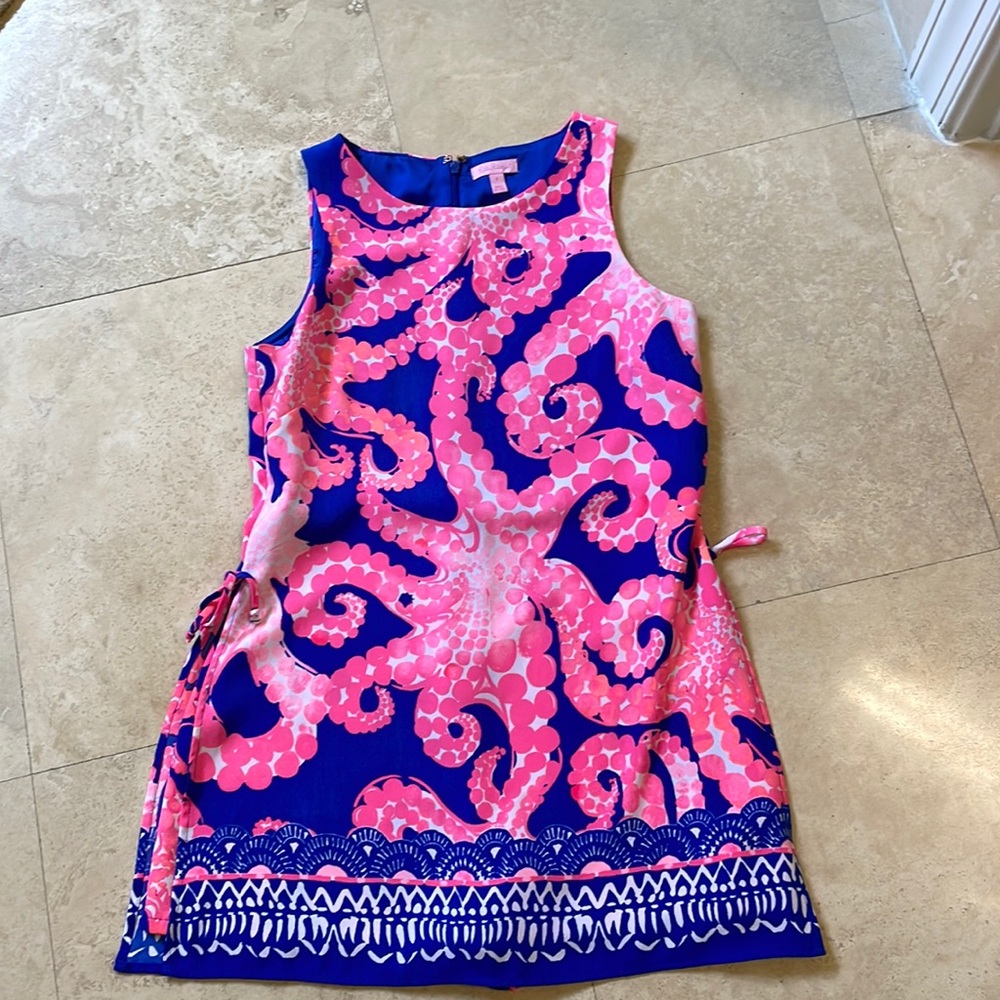 Lily Pulitzer romper, size 8 multicolored